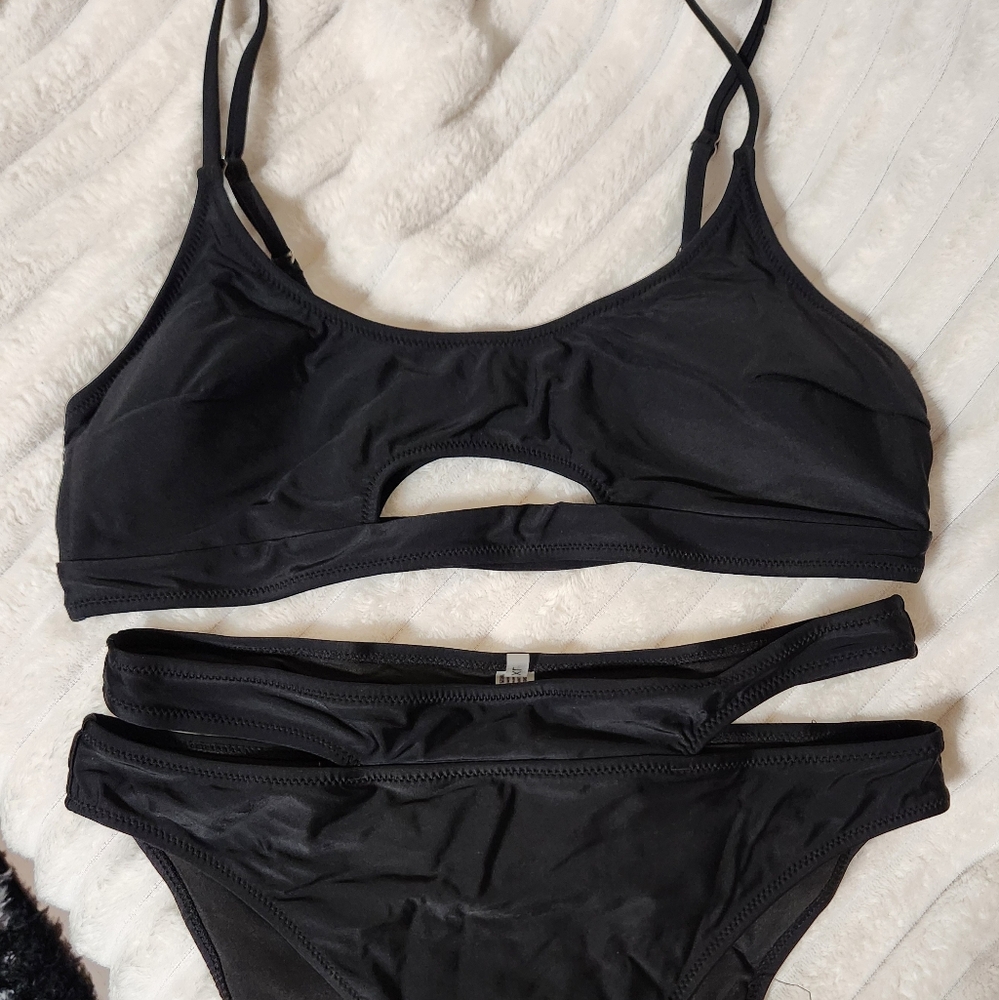 Black Bikini